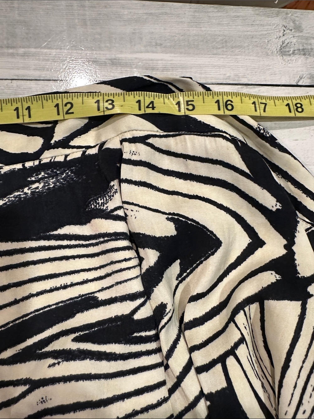 Anthropologie Maeve Sz Medium Black and White Abstract Tie-Wrap Midi Skirt - Picture 8 of 8